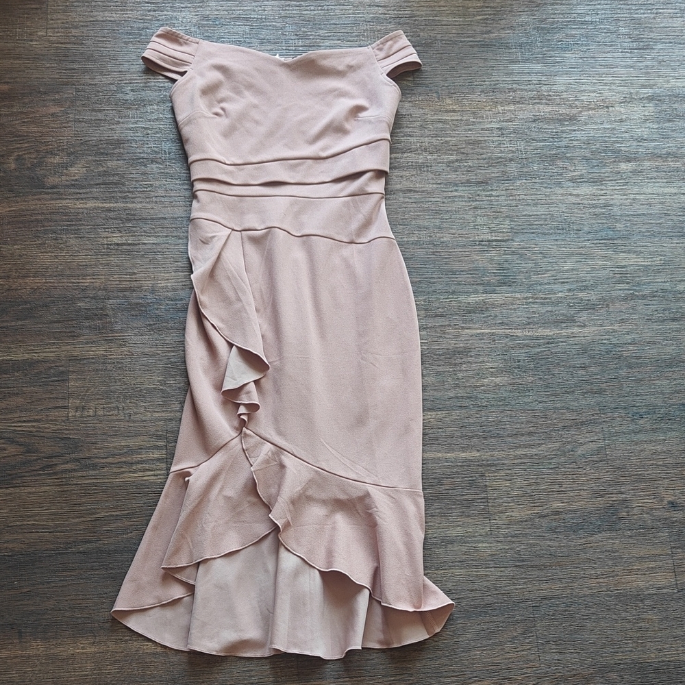 KNITEE OFF SHOULDER V-NECK RUFFLE PLEAT WAIST DRESS (SIZE S)